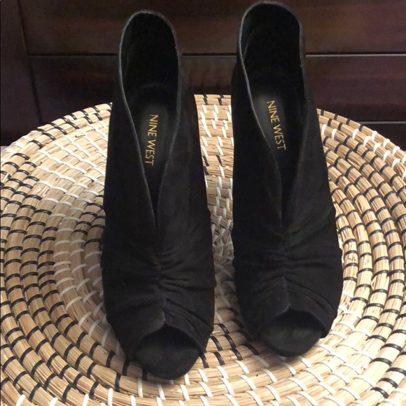 Nine West heels - Picture 2 of 4